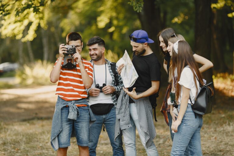 Solo traveler planning group travel packageS